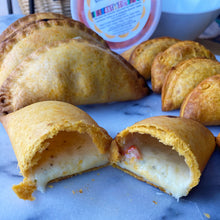 Load image into Gallery viewer, Queso Intenso (Spicy Cheese)